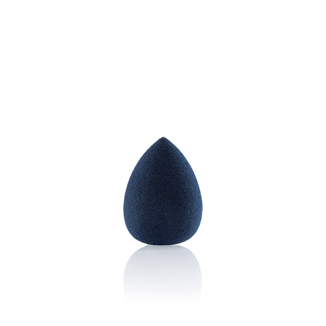 Tiny makeup blenders