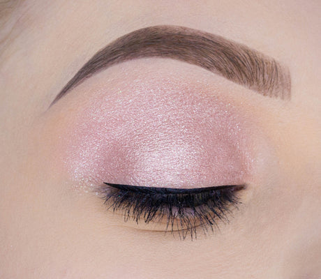 Tečna senka za oči Liquid Sparkle – Pink Clouds